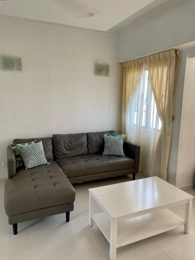 The Ferringhi Seaview Apartment Бату Феринги Екстериор снимка