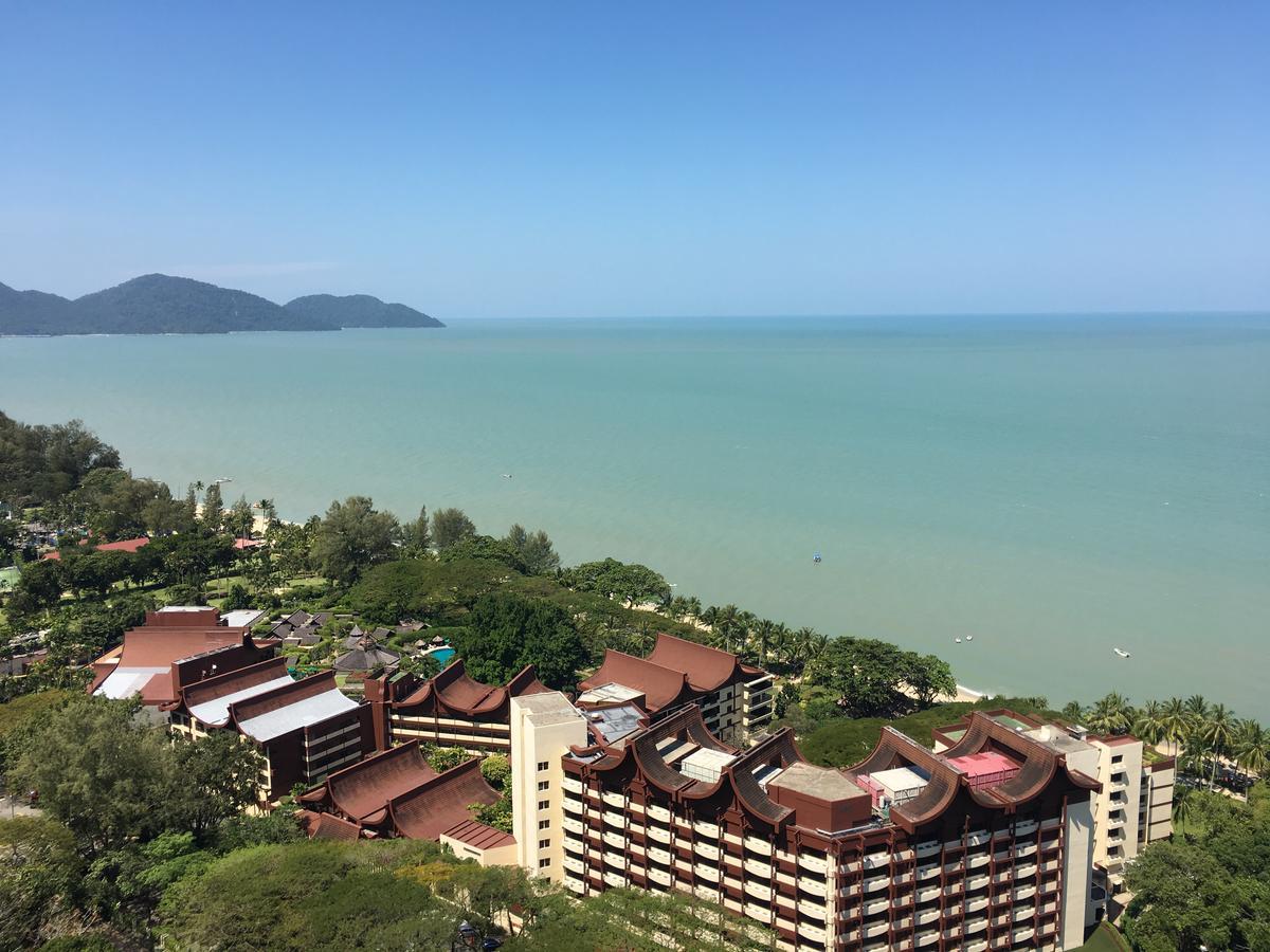 The Ferringhi Seaview Apartment Бату Феринги Екстериор снимка