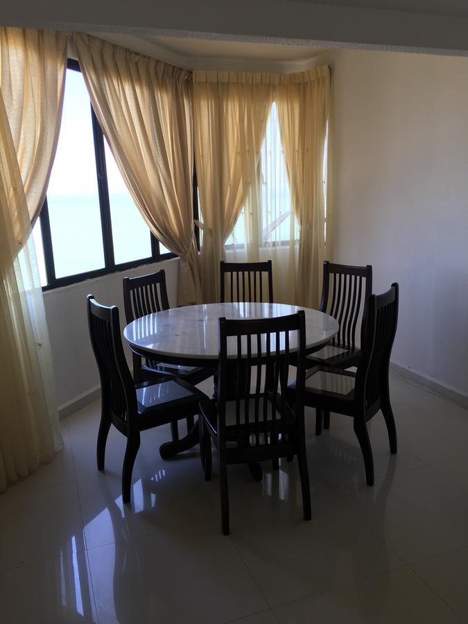 The Ferringhi Seaview Apartment Бату Феринги Екстериор снимка
